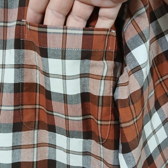 St. John’s Bay Button Down Shirt Size XL Long Sleeve Plaid Single Chest Pocket - Picture 6 of 12